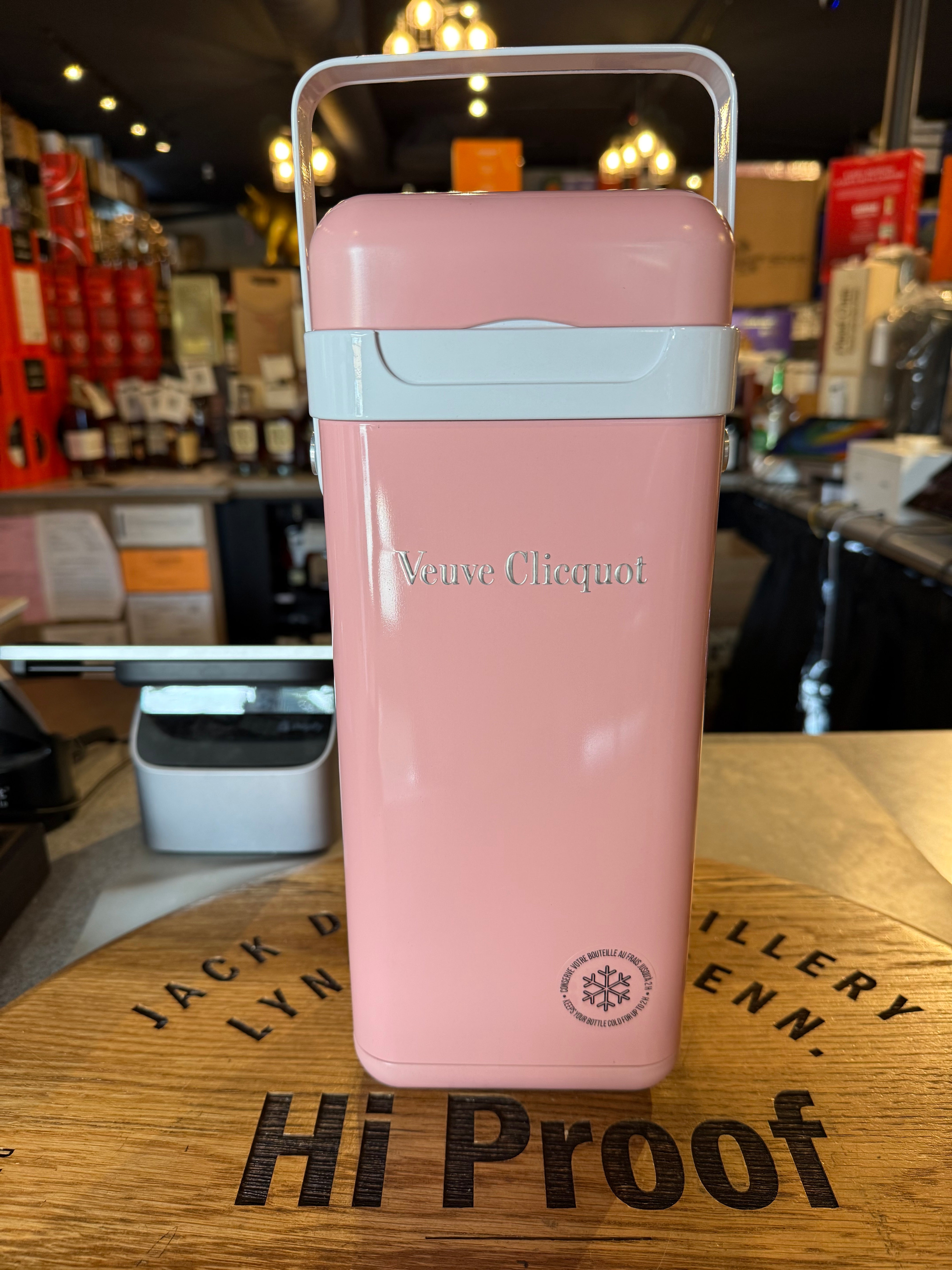 VEUVE CLICQUOT ROSE Champagne With Cooler Gift Box 750ml