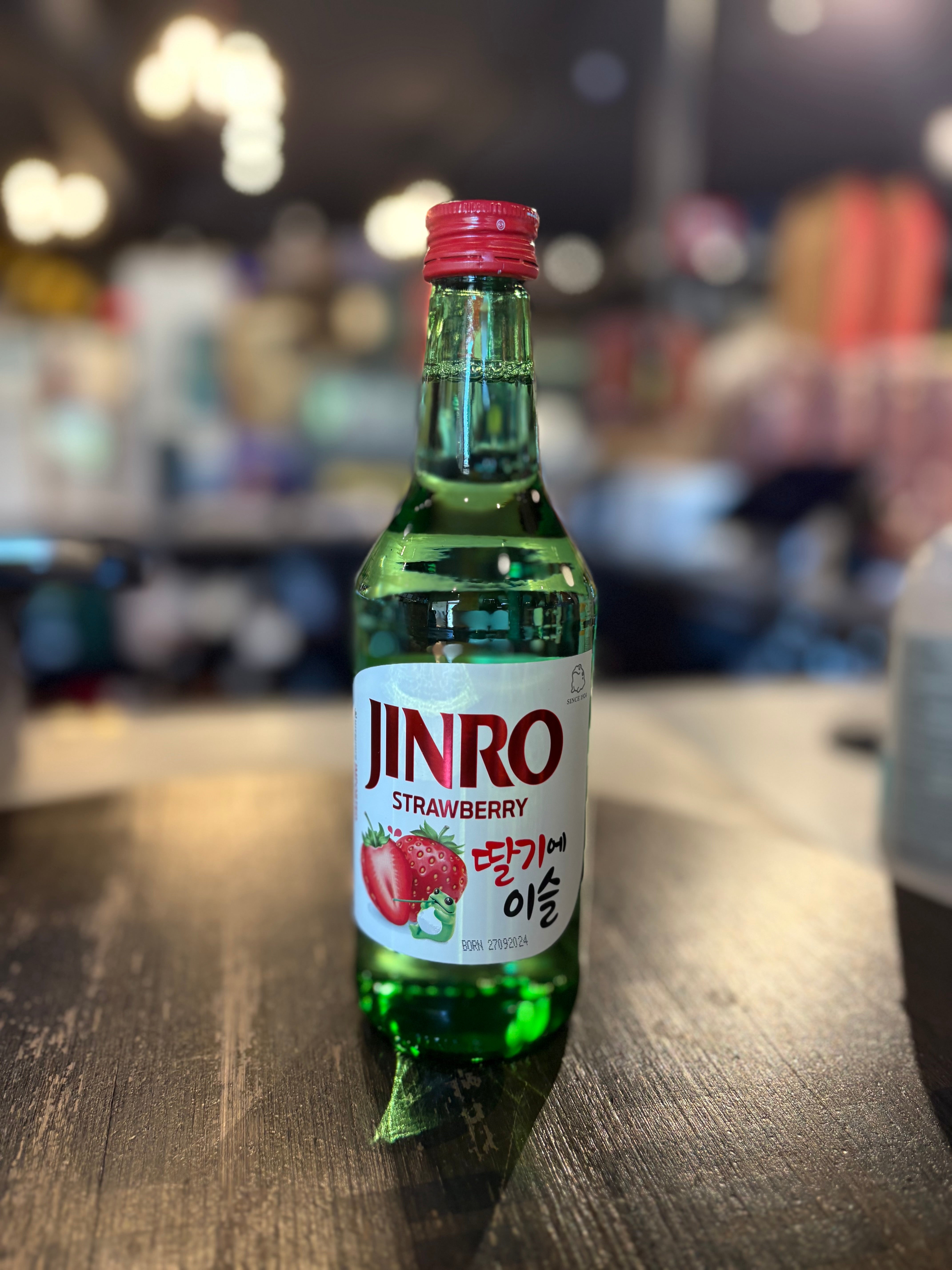 JINRO SOJU STRAWBERRY 26Proof 375ml 진로 소주 딸기